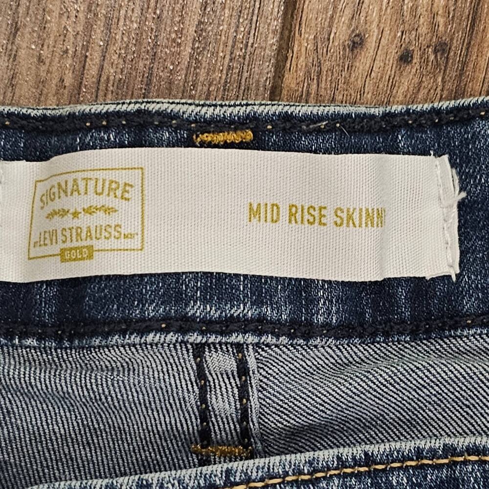 Signature by Levi Strauss & Co. Gold Label Women's Mid Rise Skinny Jeans 36X28 - Picture 5 of 8